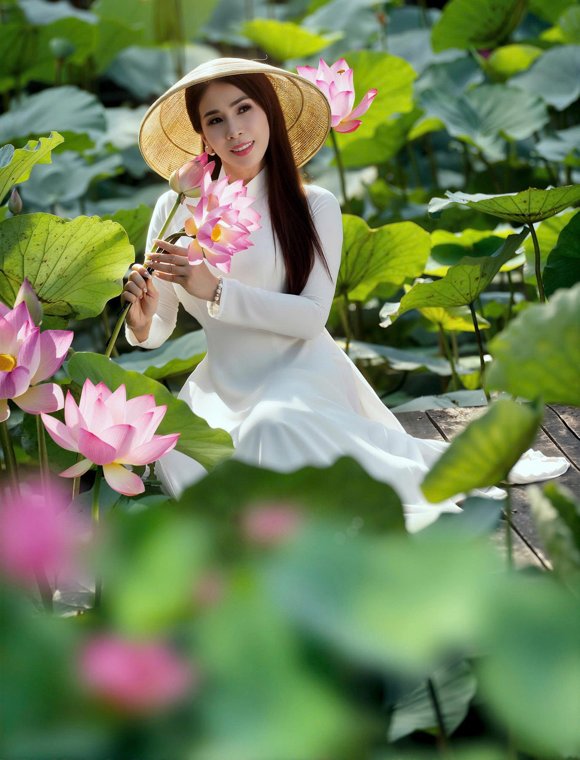 Lý Hương khoe nhan sắc trẻ đẹp ở tuổi U50- Ảnh 8. Lý Hương khoe nhan sắc trẻ đẹp ở tuổi U50- Ảnh 8.