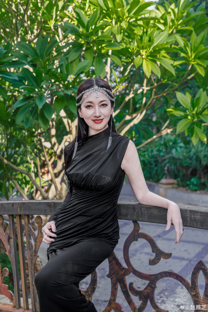 33 năm qua chưa thấy ai trẻ mãi không già như mỹ nhân này: Đẹp sang hết phần thiên hạ, chuẩn tinh hoa hội tụ- Ảnh 8.