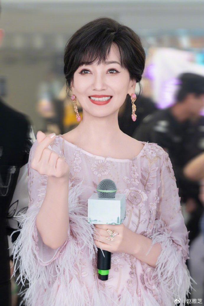 33 năm qua chưa thấy ai trẻ mãi không già như mỹ nhân này: Đẹp sang hết phần thiên hạ, chuẩn tinh hoa hội tụ- Ảnh 4.