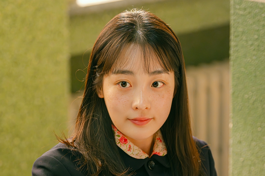 Ri&ecirc;ng mỹ nh&acirc;n n&agrave;y phải đ&oacute;ng 100 phim nữa mới cho giải nghệ: Visual nửa g&oacute;c chết cũng kh&ocirc;ng c&oacute;, đổ đứ đừ lu&ocirc;n rồi- Ảnh 11.