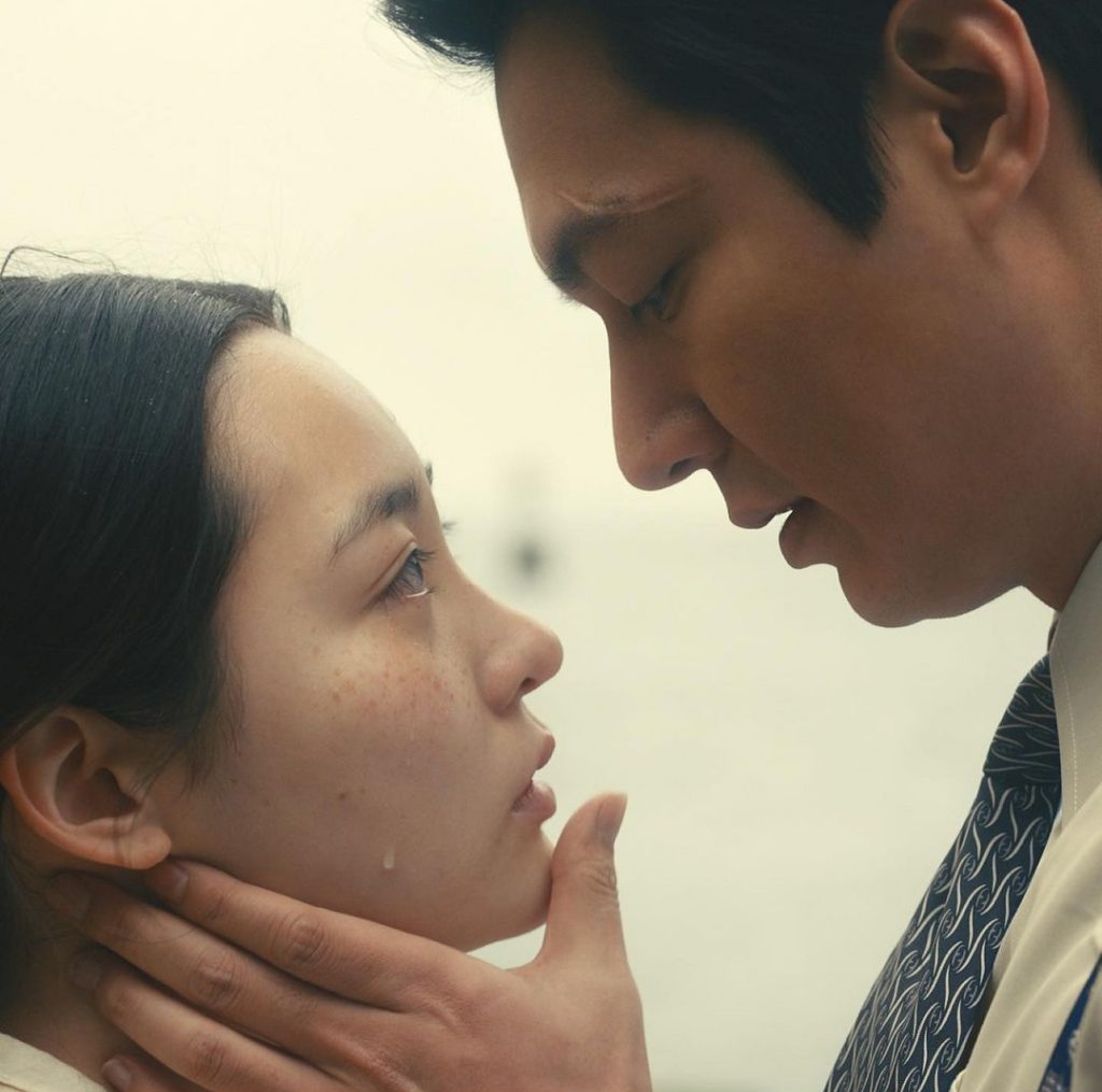 Ri&ecirc;ng mỹ nh&acirc;n n&agrave;y phải đ&oacute;ng 100 phim nữa mới cho giải nghệ: Visual nửa g&oacute;c chết cũng kh&ocirc;ng c&oacute;, đổ đứ đừ lu&ocirc;n rồi- Ảnh 2.