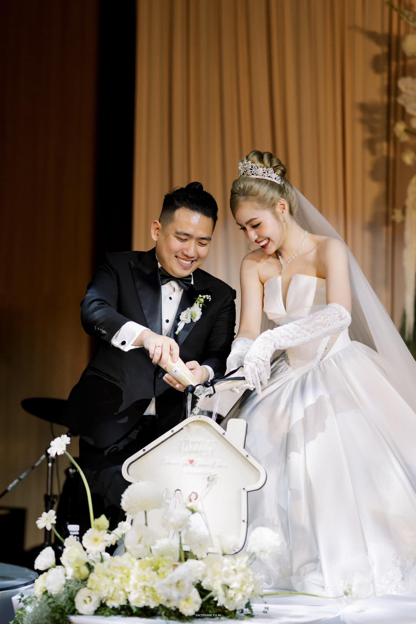 Sản phụ TP.HCM nhận sổ đỏ, lăn tay ngay tại bệnh viện nhờ sinh con gái- Ảnh 4.
