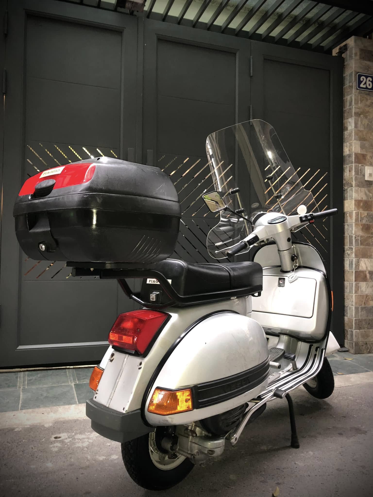 30 năm tuổi, Vespa PX150E vẫn được rao b&aacute;n 170 triệu đồng, gấp đ&ocirc;i Honda SH- Ảnh 8.