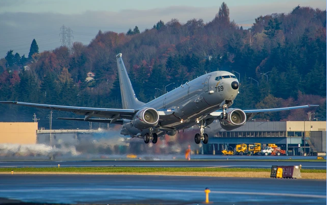 Ông lớn quốc phòng Đông Nam Á mạnh tay sắm 4 "sát thủ săn ngầm" P-8A từ Mỹ- Ảnh 1.