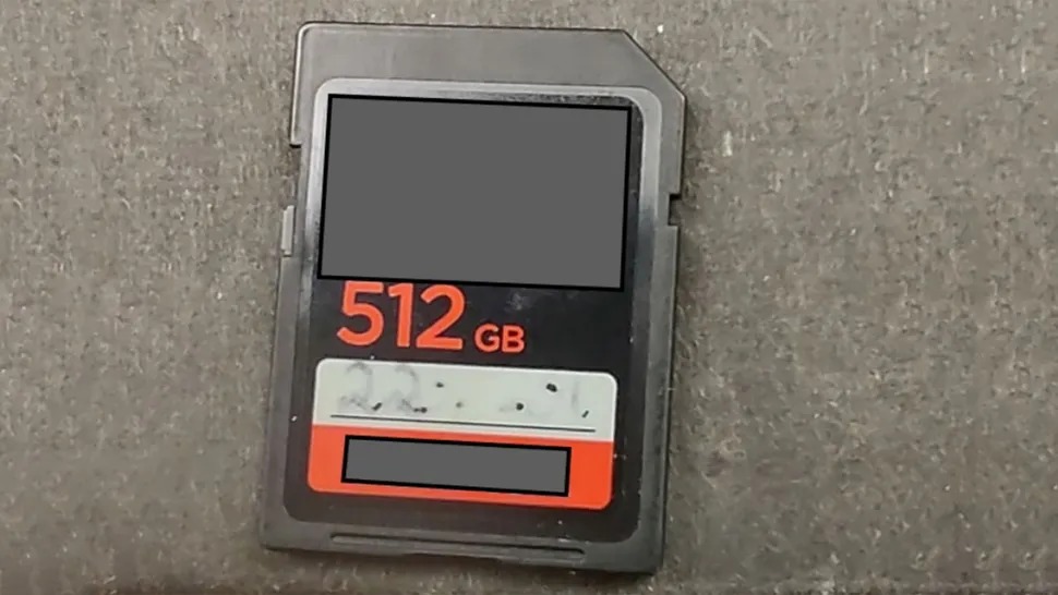 Chiếc thẻ nhớ SanDisk sống sót vụ nổ tàu lặn Titan xảy ra 2 năm trước, vẫn lưu giữ 12 tấm ảnh và 9 video- Ảnh 2.