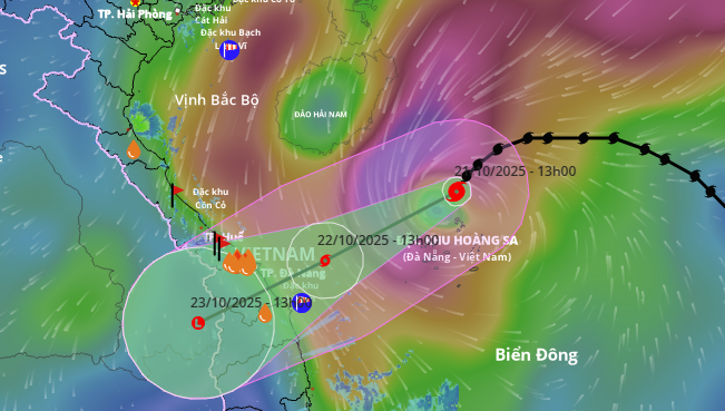 Bão số 12 giật cấp 12 đang tiến vào đất liền, 1 tỉnh bắn pháo hiệu khẩn cấp lúc rạng sáng- Ảnh 1.