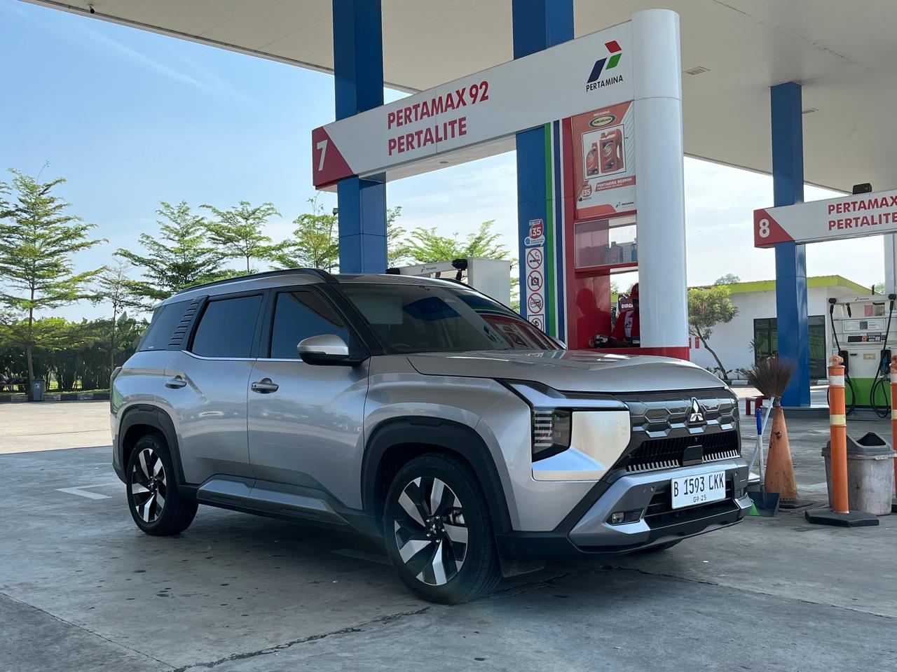 Mitsubishi Destinator sắp bán tại Việt Nam có giá bảo dưỡng rẻ cỡ này: Chỉ 2,5 triệu đồng/năm, đi 5 năm không phải lo nghĩ- Ảnh 3. Mitsubishi Destinator sắp bán tại Việt Nam có giá bảo dưỡng rẻ cỡ này: Chỉ 2,5 triệu đồng/năm, đi 5 năm không phải lo nghĩ- Ảnh 3.