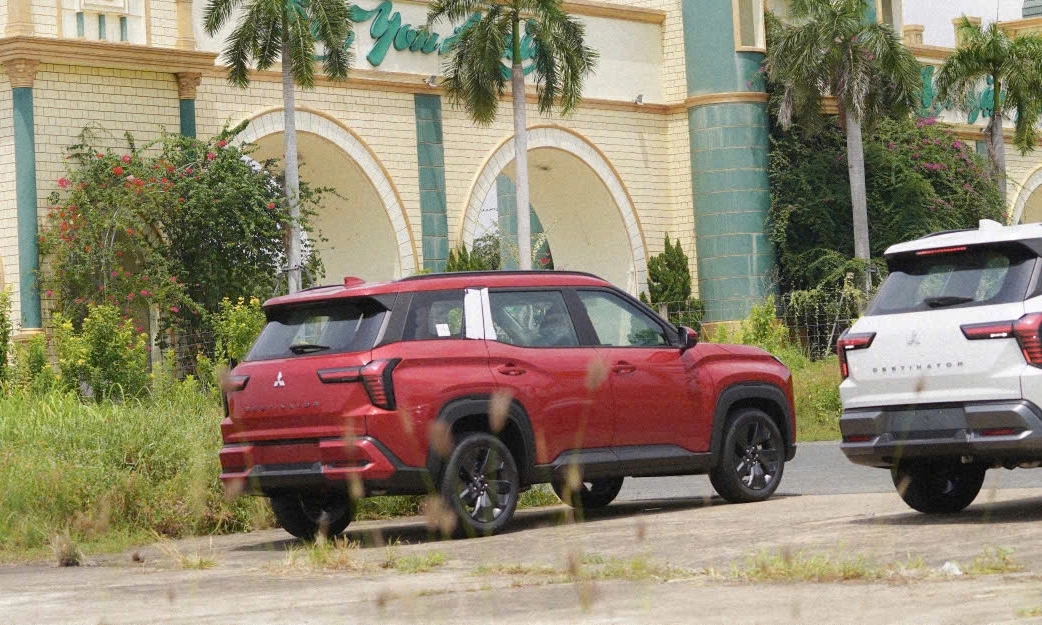 Mitsubishi Destinator sắp bán tại Việt Nam có giá bảo dưỡng rẻ cỡ này: Chỉ 2,5 triệu đồng/năm, đi 5 năm không phải lo nghĩ- Ảnh 2. Mitsubishi Destinator sắp bán tại Việt Nam có giá bảo dưỡng rẻ cỡ này: Chỉ 2,5 triệu đồng/năm, đi 5 năm không phải lo nghĩ- Ảnh 2.