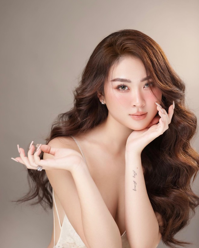 &ldquo;Em Kim v&eacute;n v&aacute;y&rdquo; 70kg tụt c&ograve;n 52kg- Ảnh 3.