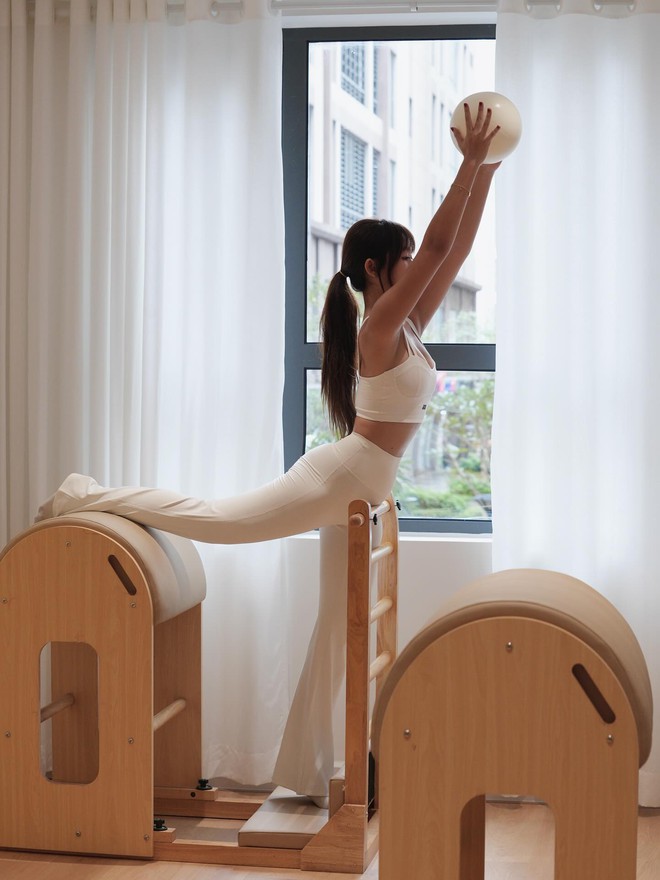 &ldquo;Em Kim v&eacute;n v&aacute;y&rdquo; 70kg tụt c&ograve;n 52kg- Ảnh 10.