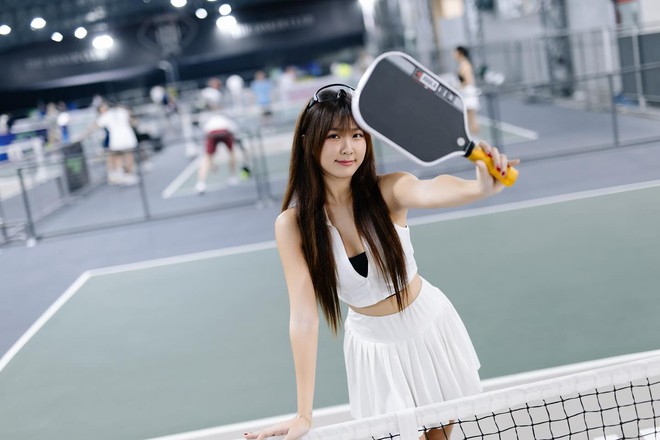 &ldquo;Em Kim v&eacute;n v&aacute;y&rdquo; 70kg tụt c&ograve;n 52kg- Ảnh 2.