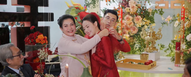 Khoảnh khắc hiếm khi các chủ tịch và phu nhân nổi tiếng Việt Nam “ra mặt” đi cưới vợ cho con- Ảnh 5.