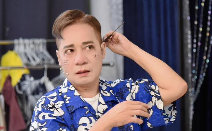 Cuộc sống không vợ con tuổi 61 của nam NSƯT nhận được tờ giấy từ Cục Biểu diễn in 500 tờ để phát- Ảnh 1. Cuộc sống không vợ con tuổi 61 của nam NSƯT nhận được tờ giấy từ Cục Biểu diễn in 500 tờ để phát- Ảnh 1.