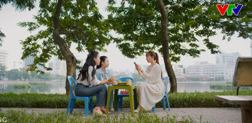 Denis Đặng đang mặc cái gì thế này?- Ảnh 4.