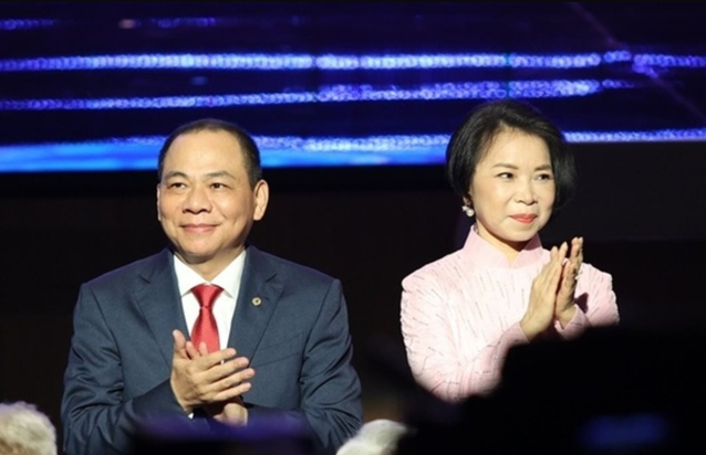 Khoảnh khắc hiếm khi các chủ tịch và phu nhân nổi tiếng Việt Nam “ra mặt” đi cưới vợ cho con- Ảnh 4.