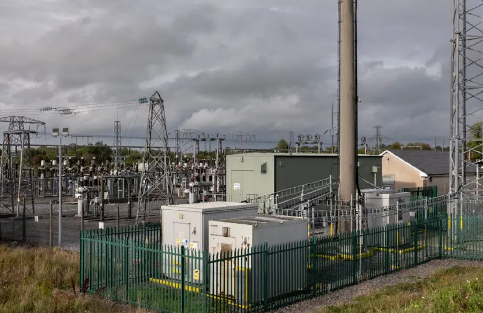 Một làn sóng phẫn nộ đang dâng cao đằng sau cơn sốt AI- Ảnh 1.