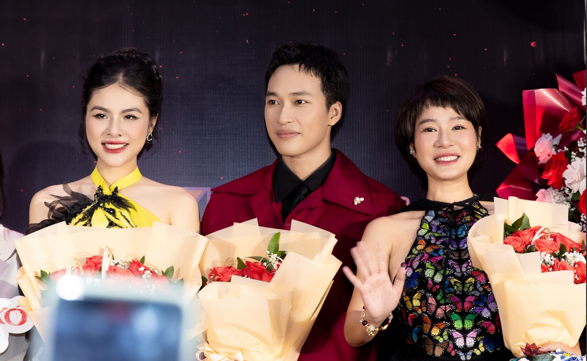 Hoài Lâm sao lại thế này?- Ảnh 7. Hoài Lâm sao lại thế này?- Ảnh 7.