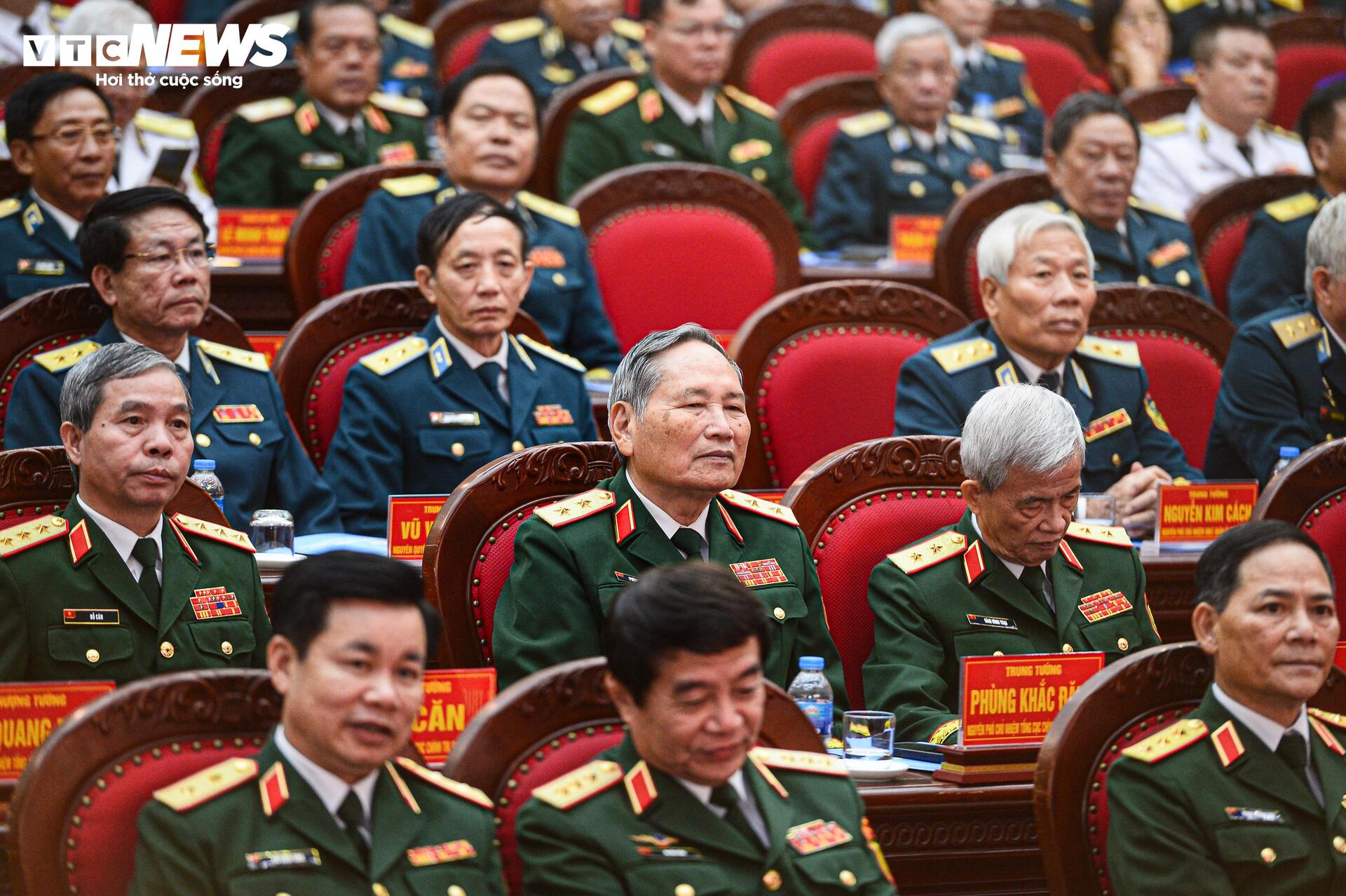 Quân chủng Phòng không - Không quân nhận danh hiệu Anh hùng Lực lượng vũ trang Nhân dân- Ảnh 15. Quân chủng Phòng không - Không quân nhận danh hiệu Anh hùng Lực lượng vũ trang Nhân dân- Ảnh 15.