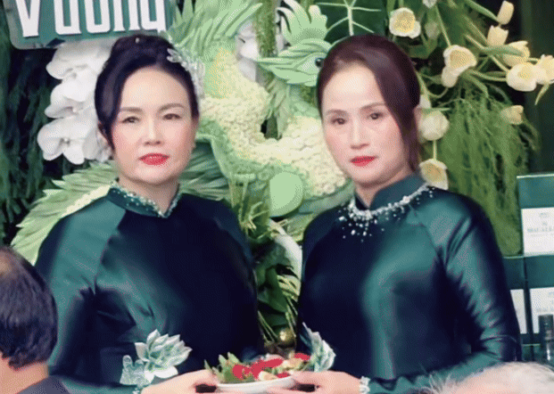 Khoảnh khắc hiếm khi các chủ tịch và phu nhân nổi tiếng Việt Nam “ra mặt” đi cưới vợ cho con- Ảnh 12.