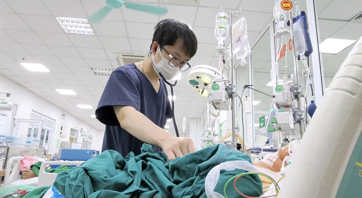 Lội nước dọn nhà, người đàn ông nhiễm xoắn khuẩn nguy hiểm- Ảnh 1. Lội nước dọn nhà, người đàn ông nhiễm xoắn khuẩn nguy hiểm- Ảnh 1.