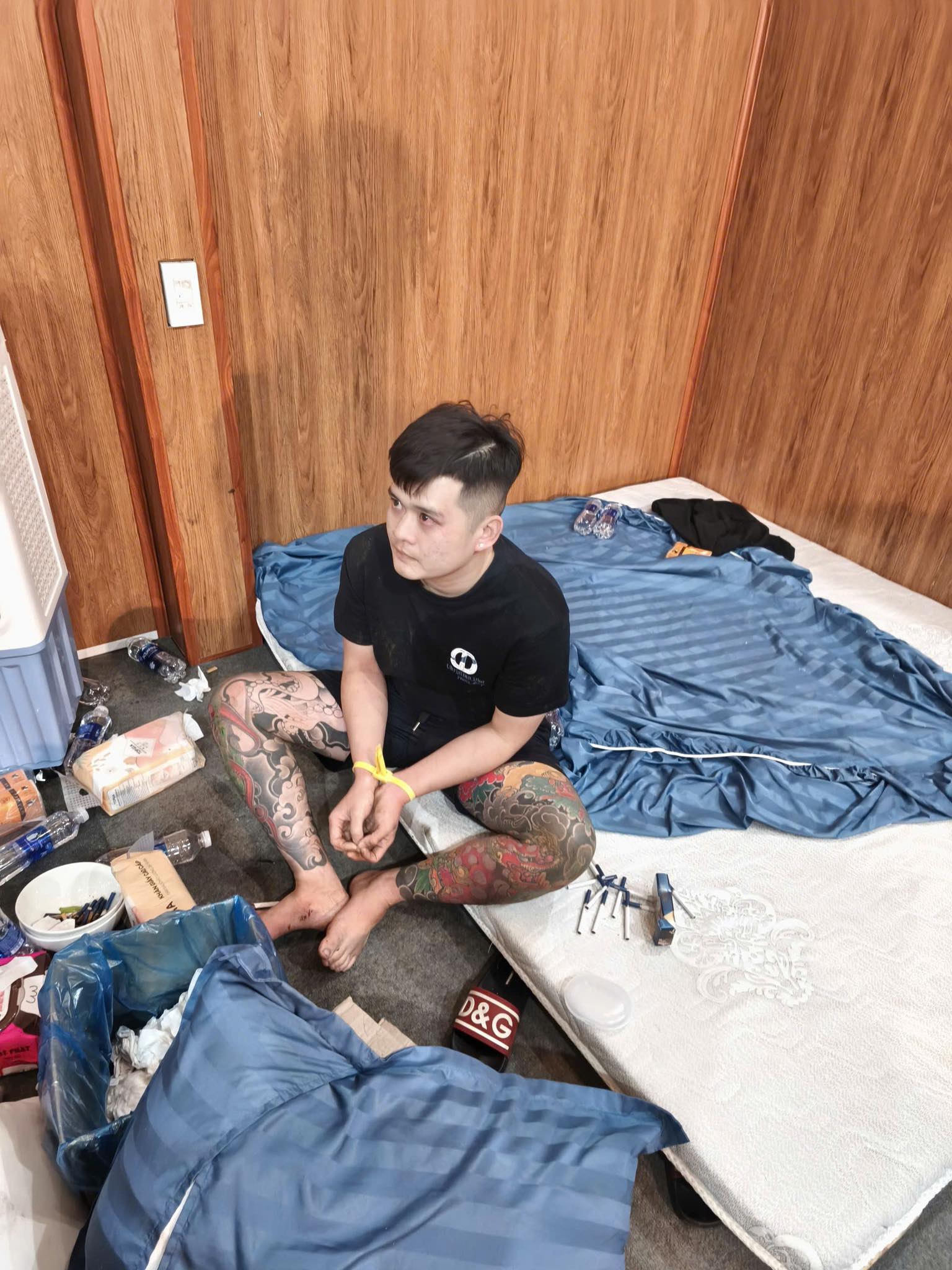 Cảnh tượng thác loạn trong bữa tiệc sinh nhật tại homestay ở Măng Đen, 28/30 đối tượng dương tính ma tuý- Ảnh 3. Cảnh tượng thác loạn trong bữa tiệc sinh nhật tại homestay ở Măng Đen, 28/30 đối tượng dương tính ma tuý- Ảnh 3.