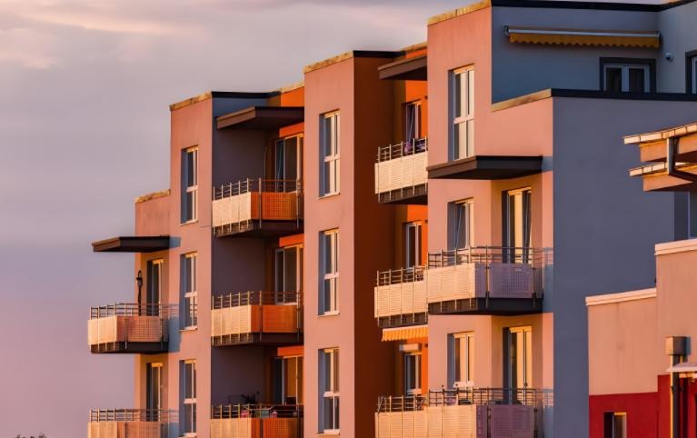 Có tiền mua chung cư cứ chọn 6 tầng 