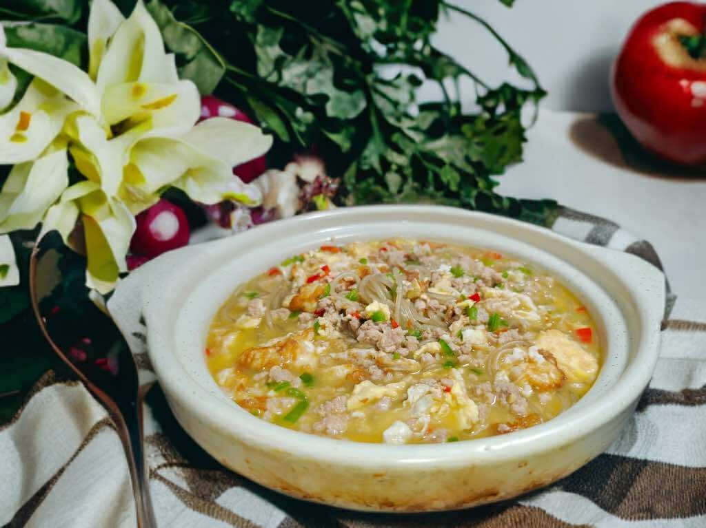 Chỉ 15 phút là nấu được món ăn thay cơm cực ngon có đủ rau và thịt, nước dùng đậm đà cho ngày gió mùa tràn về- Ảnh 10. Chỉ 15 phút là nấu được món ăn thay cơm cực ngon có đủ rau và thịt, nước dùng đậm đà cho ngày gió mùa tràn về- Ảnh 10.