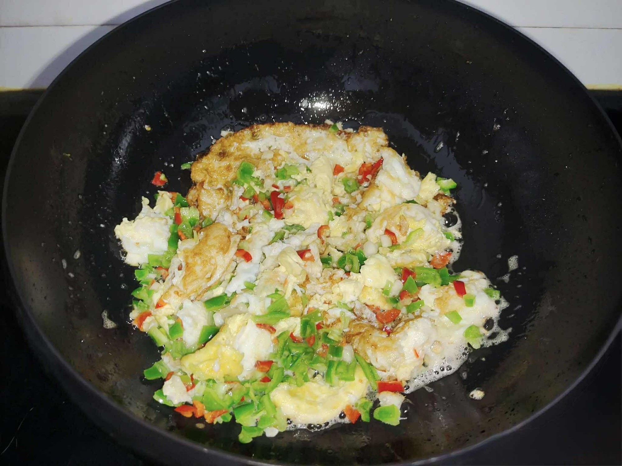 Chỉ 15 phút là nấu được món ăn thay cơm cực ngon có đủ rau và thịt, nước dùng đậm đà cho ngày gió mùa tràn về- Ảnh 5. Chỉ 15 phút là nấu được món ăn thay cơm cực ngon có đủ rau và thịt, nước dùng đậm đà cho ngày gió mùa tràn về- Ảnh 5.