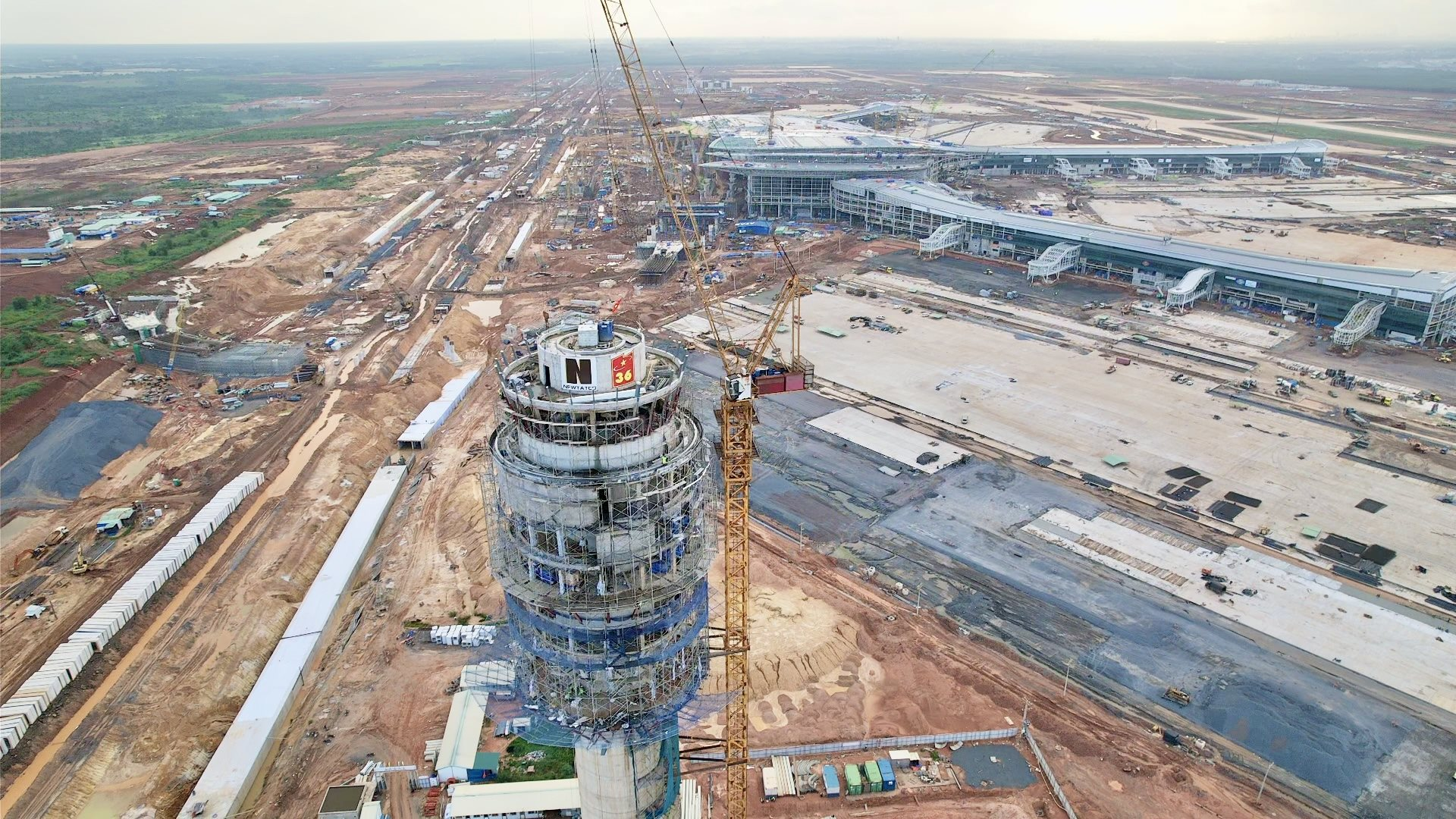 Dự án Việt Nam lọt top 16 công trình được mong chờ thế giới: Chỉ còn 2 tháng, 14.000 người tăng tốc, công nghệ cao xuất hiện- Ảnh 1. Dự án Việt Nam lọt top 16 công trình được mong chờ thế giới: Chỉ còn 2 tháng, 14.000 người tăng tốc, công nghệ cao xuất hiện- Ảnh 1.