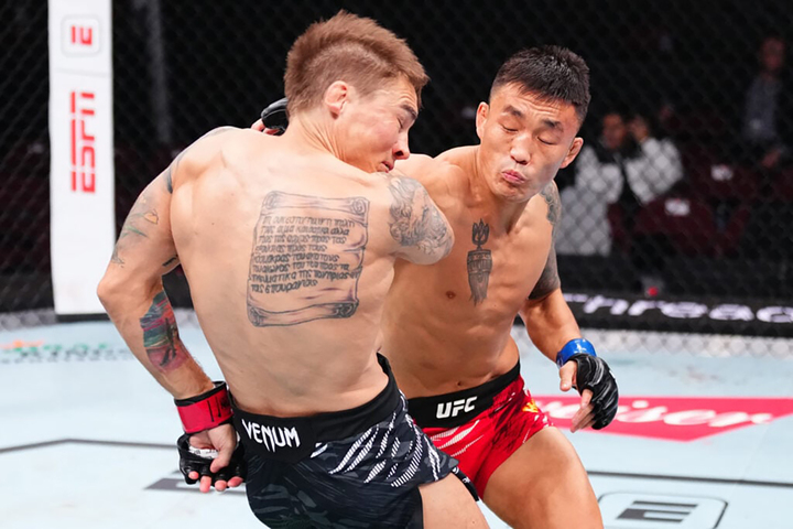 Cao thủ Trung Quốc đấm gục v&otilde; sĩ Mỹ sau 21 gi&acirc;y, được thưởng 1,3 tỷ đồng- Ảnh 1.