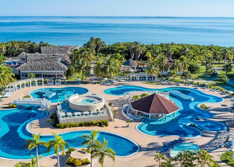 Cuba 'phá rào': Lần đầu cho các tập đoàn nước ngoài làm một việc để thu hút ngoại tệ- Ảnh 1. Cuba 'phá rào': Lần đầu cho các tập đoàn nước ngoài làm một việc để thu hút ngoại tệ- Ảnh 1.