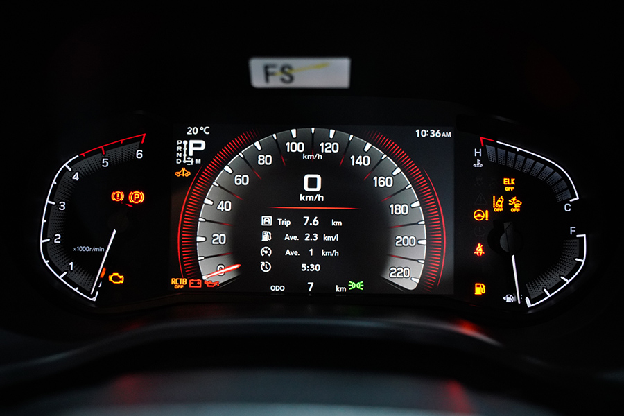 Isuzu mu-X 2026 ra mắt: Treo mới, ADAS ngay từ bản tiêu chuẩn, nhưng có chi tiết 'cải lùi' so với bản vừa ra mắt tại Việt Nam- Ảnh 24.