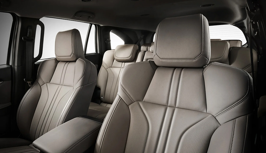 Isuzu mu-X 2026 ra mắt: Treo mới, ADAS ngay từ bản tiêu chuẩn, nhưng có chi tiết 'cải lùi' so với bản vừa ra mắt tại Việt Nam- Ảnh 12.