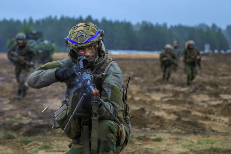 Bài kiểm tra đầu của lữ đoàn mới NATO là biên giới Moscow- Ảnh 1.