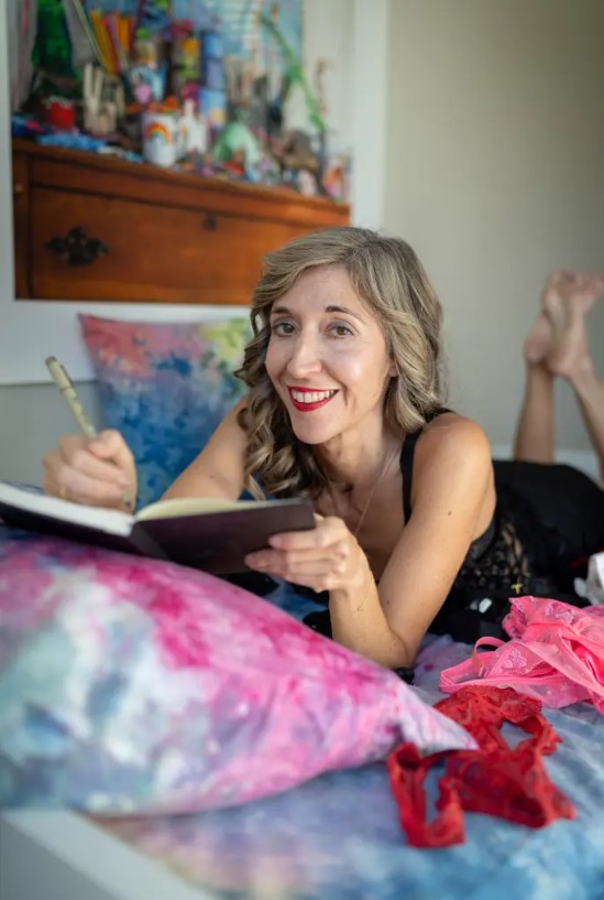 Nữ diễn vi&ecirc;n ra mắt podcast tr&ograve; chuyện với bạn trai cũ, phỏng vấn 10 người/năm để truy t&igrave;m nguy&ecirc;n nh&acirc;n khiến mối quan hệ tan vỡ- Ảnh 2.