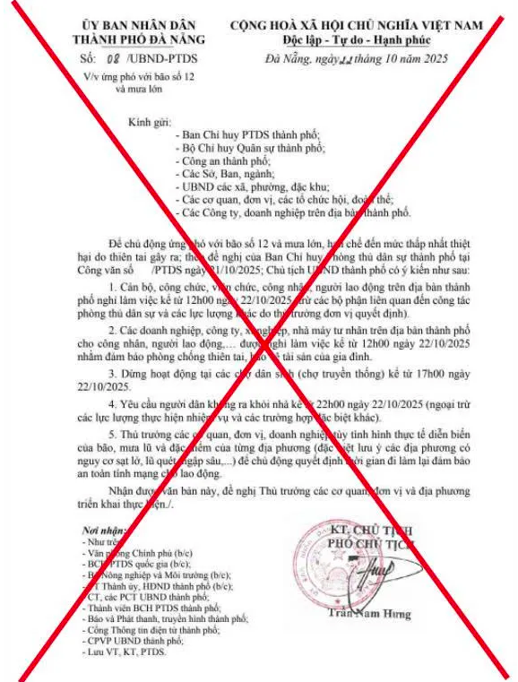 Một văn bản giả mạo về công tác ứng phó bão số 12 đang được lan truyền: Công an đưa ra khuyến cáo gấp- Ảnh 1. Một văn bản giả mạo về công tác ứng phó bão số 12 đang được lan truyền: Công an đưa ra khuyến cáo gấp- Ảnh 1.