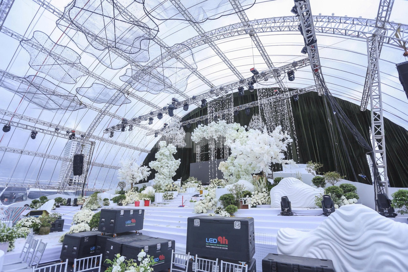 Tình trạng rạp cưới của Tình trạng rạp cưới của