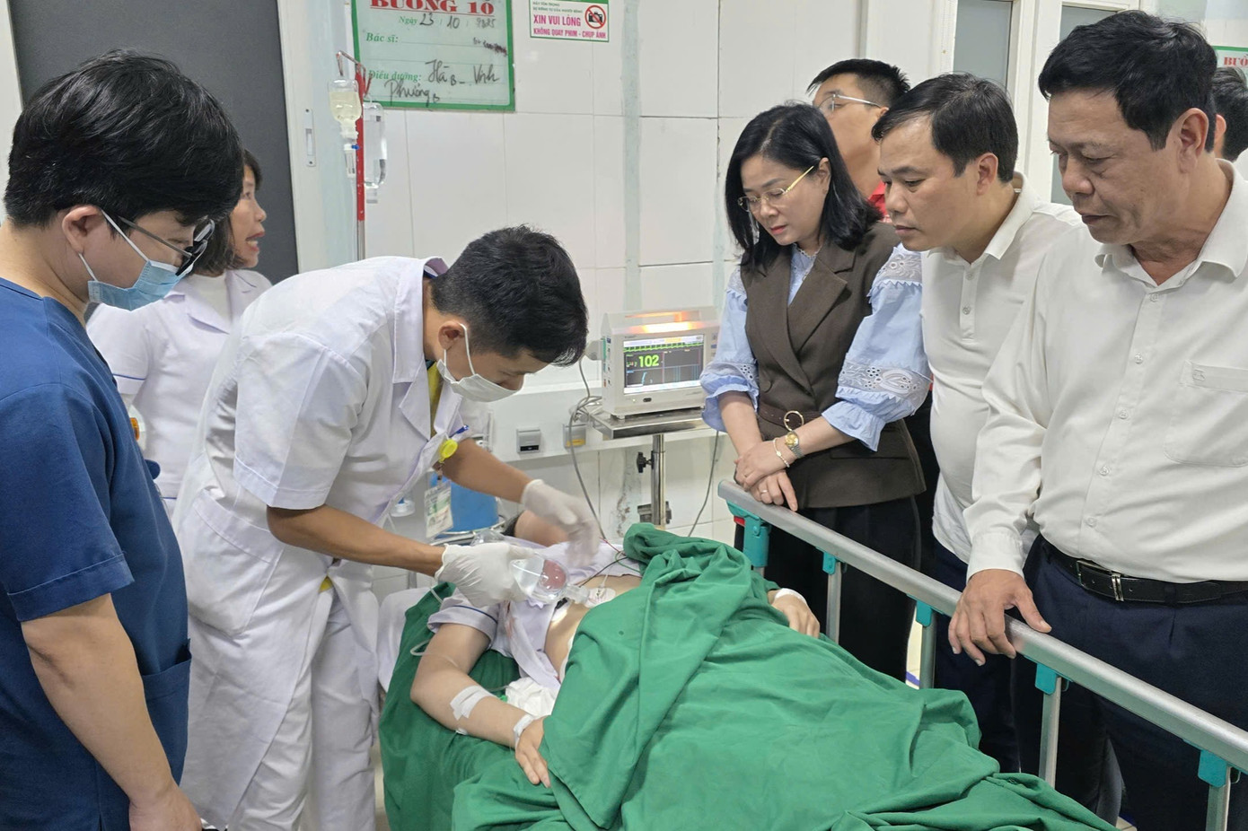 Tình Trạng Sức Khỏe Của Các Nạn Nhân Vụ Dùng Dao Truy Sát Ở Bệnh Viện Sản -Nhi Nghệ An- Ảnh 3. Tình Trạng Sức Khỏe Của Các Nạn Nhân Vụ Dùng Dao Truy Sát Ở Bệnh Viện Sản -Nhi Nghệ An- Ảnh 3.