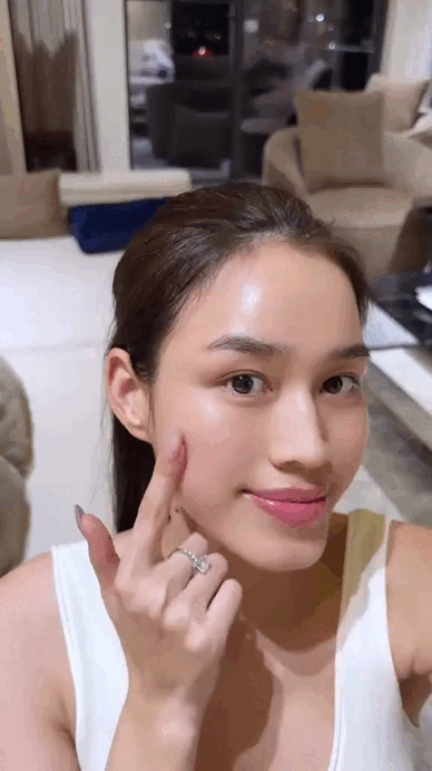 Nếu có bài thi da đẹp thì Đỗ Hà 100 điểm- Ảnh 10. Nếu có bài thi da đẹp thì Đỗ Hà 100 điểm- Ảnh 10.