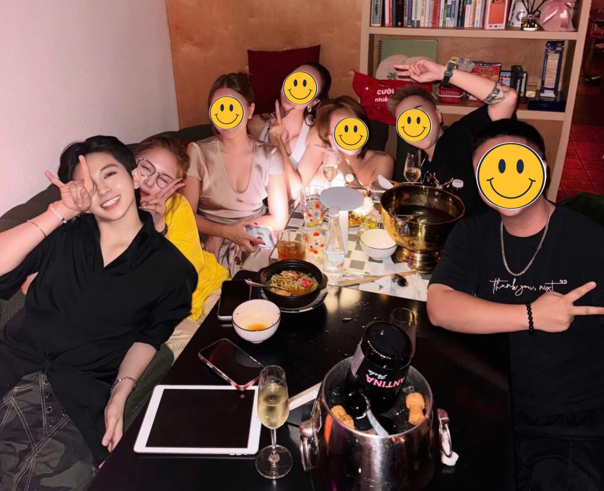 Xoài Non không dám ló mặt vì nhan sắc tụt dốc?- Ảnh 3. Xoài Non không dám ló mặt vì nhan sắc tụt dốc?- Ảnh 3.