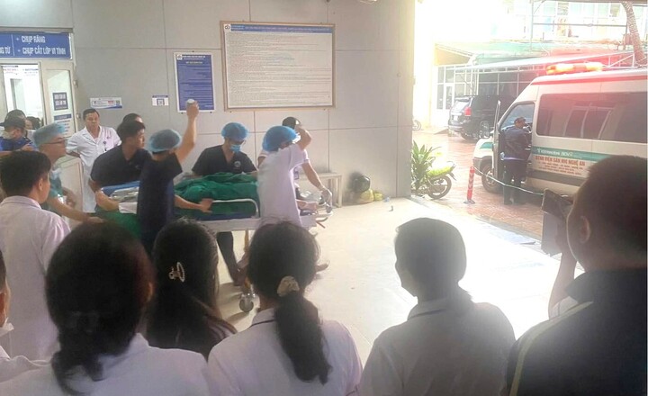 Vụ tấn công nhiều người ở Bệnh viện Sản nhi Nghệ An: Thông tin mới nhất- Ảnh 2. Vụ tấn công nhiều người ở Bệnh viện Sản nhi Nghệ An: Thông tin mới nhất- Ảnh 2.