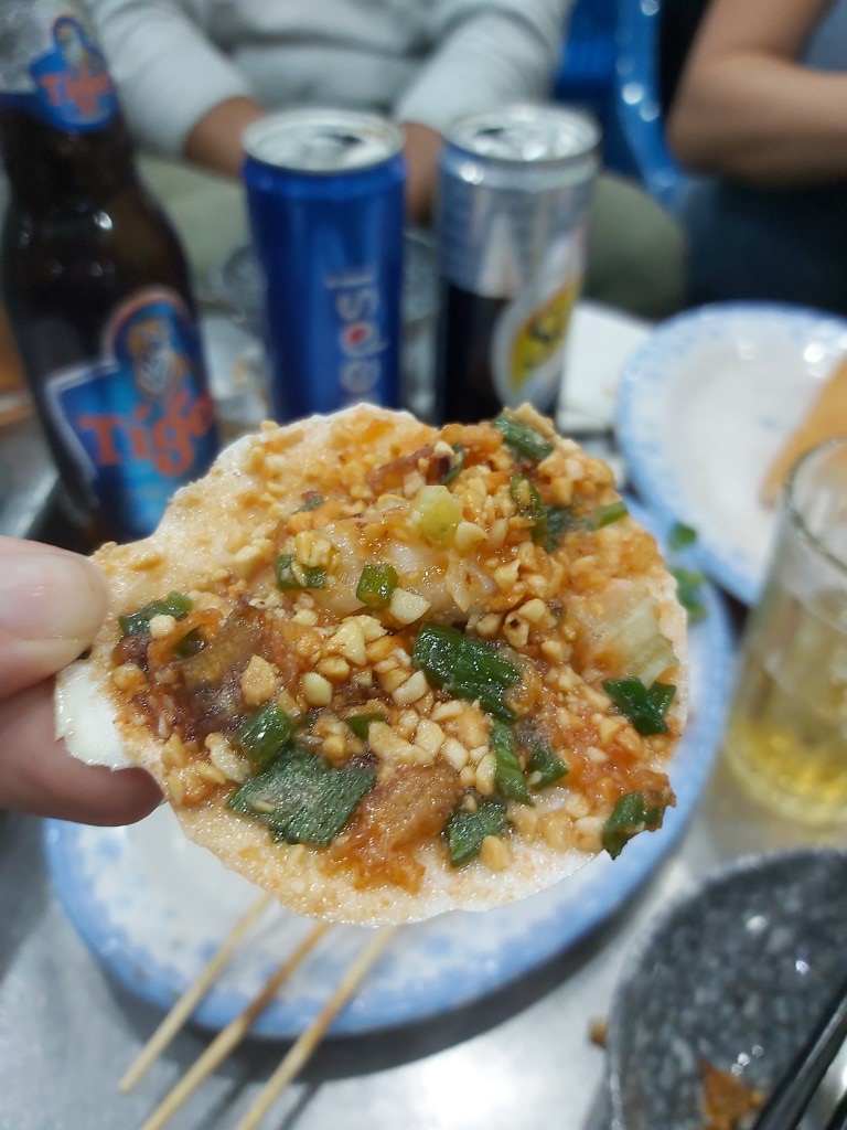 Khách Tây bình chọn 10 món ngon nhất của Việt Nam: Không có phở và bún bò Huế - Ảnh 6.