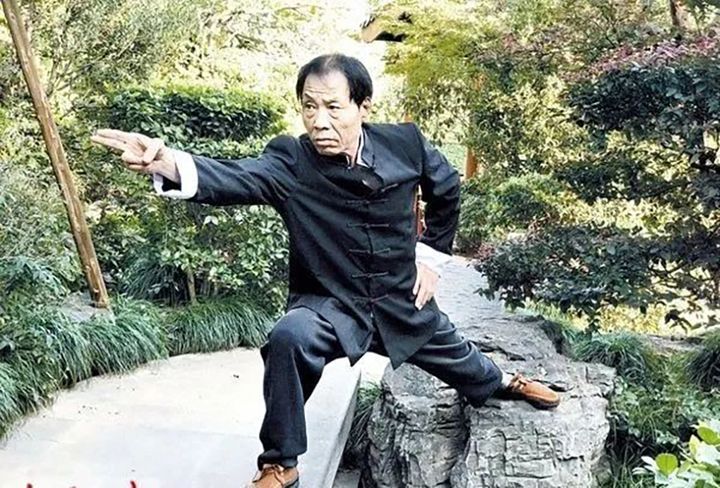 Cao thủ Trung Quốc sở hữu tuyệt chiêu 2 ngón tay, khiến 3 võ sư Nhật xin thua- Ảnh 2. Cao thủ Trung Quốc sở hữu tuyệt chiêu 2 ngón tay, khiến 3 võ sư Nhật xin thua- Ảnh 2.