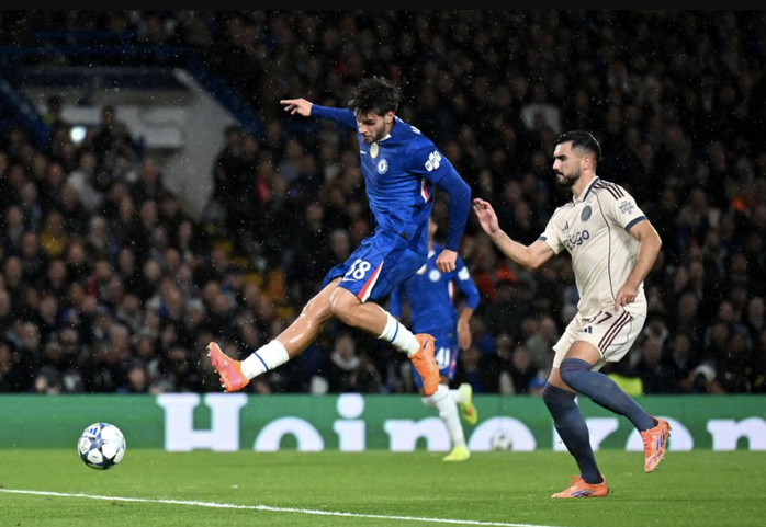 Chelsea, Liverpool đại thắng Champions League - Ảnh 1.