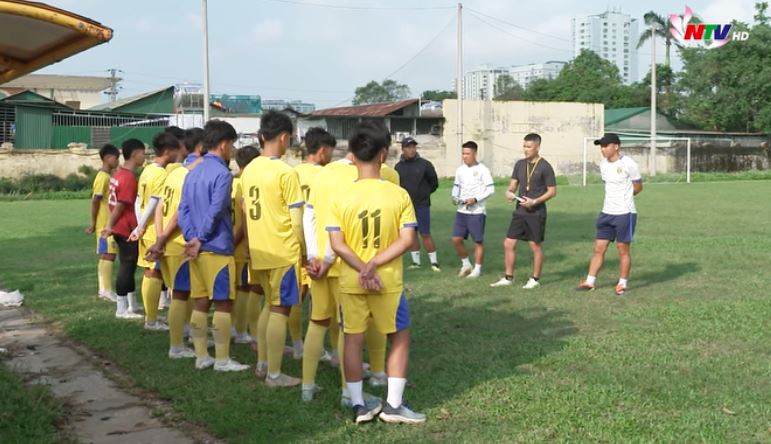 Lê Công Vinh: Học vì tương lai- Ảnh 3. Lê Công Vinh: Học vì tương lai- Ảnh 3.