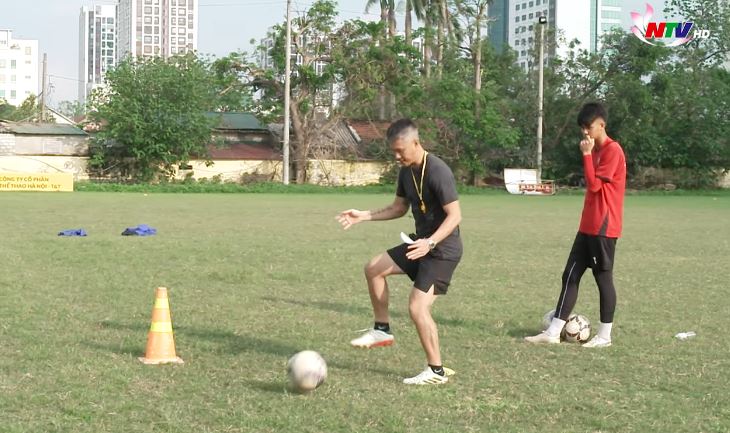 Lê Công Vinh: Học vì tương lai- Ảnh 2. Lê Công Vinh: Học vì tương lai- Ảnh 2.