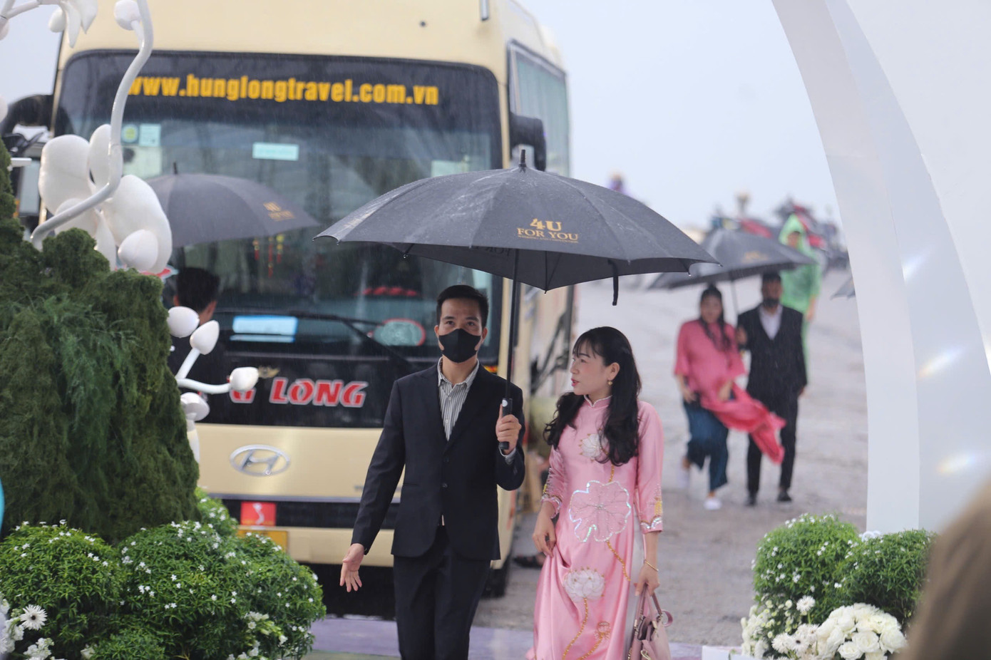 Toàn cảnh đám cưới từ 6h sáng tới đêm khuya của Hoa hậu Đỗ Thị Hà- Ảnh 34. Toàn cảnh đám cưới từ 6h sáng tới đêm khuya của Hoa hậu Đỗ Thị Hà- Ảnh 34.