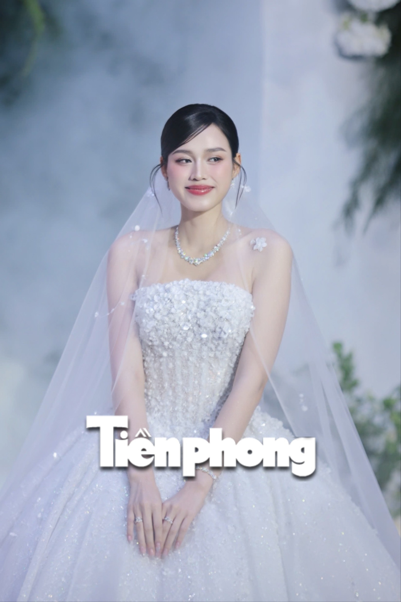 Toàn cảnh đám cưới từ 6h sáng tới đêm khuya của Hoa hậu Đỗ Thị Hà- Ảnh 23. Toàn cảnh đám cưới từ 6h sáng tới đêm khuya của Hoa hậu Đỗ Thị Hà- Ảnh 23.