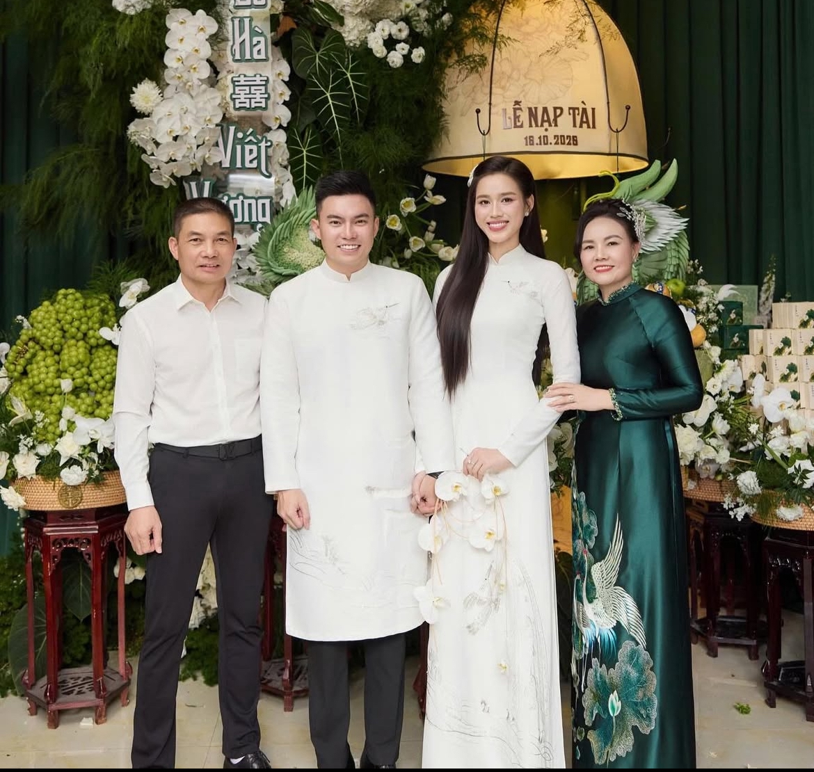 3 chi tiết CỰC ĐẮT trong đám cưới Hoa hậu Đỗ Thị Hà- Ảnh 7. 3 chi tiết CỰC ĐẮT trong đám cưới Hoa hậu Đỗ Thị Hà- Ảnh 7.