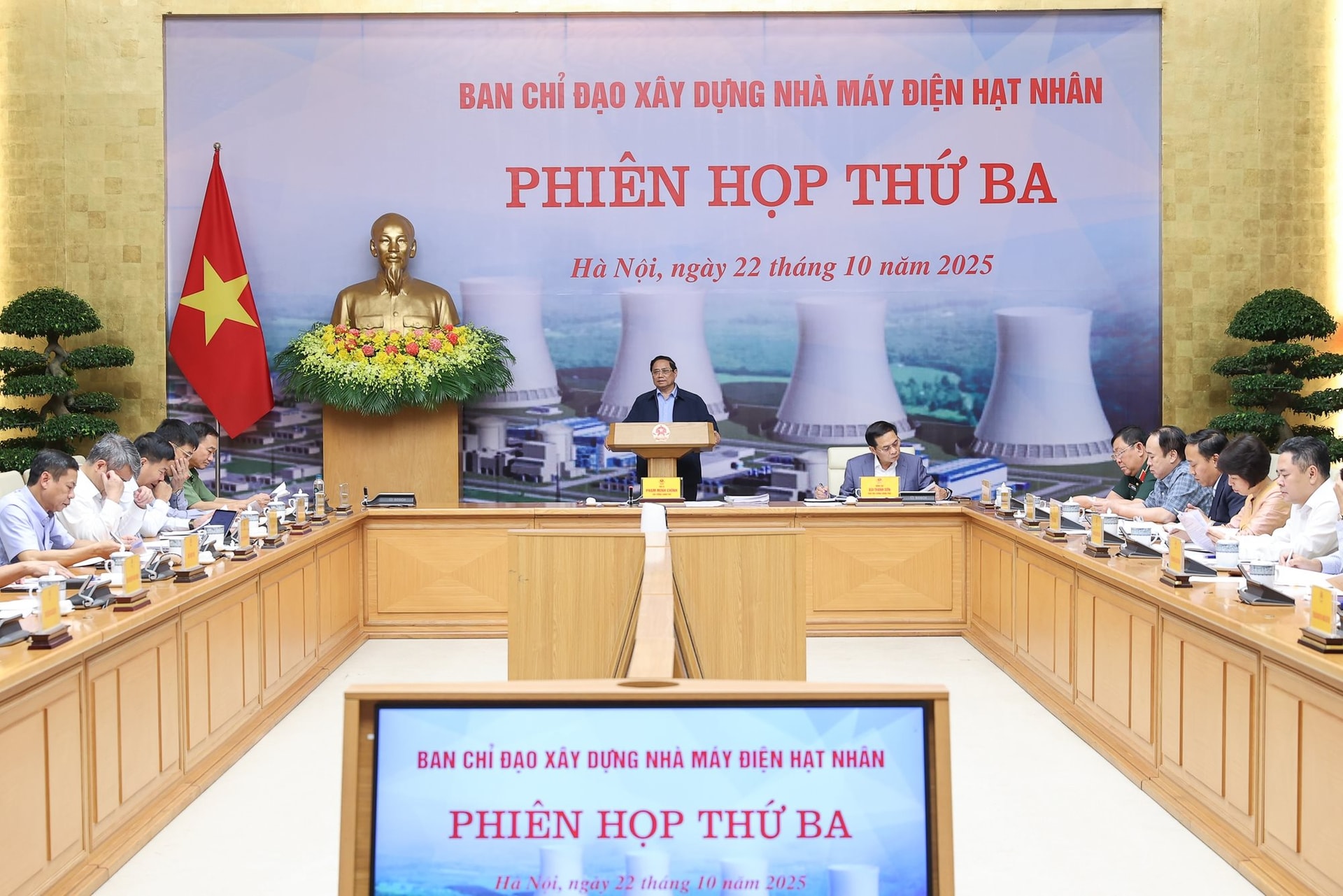 Việt Nam sớm hoàn tất đàm phán với Nga, Nhật Bản để làm dự án "đại sự quốc gia" - Ảnh 2. Việt Nam sớm hoàn tất đàm phán với Nga, Nhật Bản để làm dự án "đại sự quốc gia" - Ảnh 2.